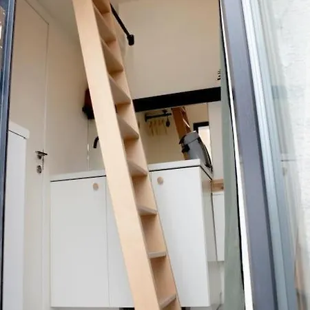 Tiniest House Of Zwijnaarde 아파트 헨트